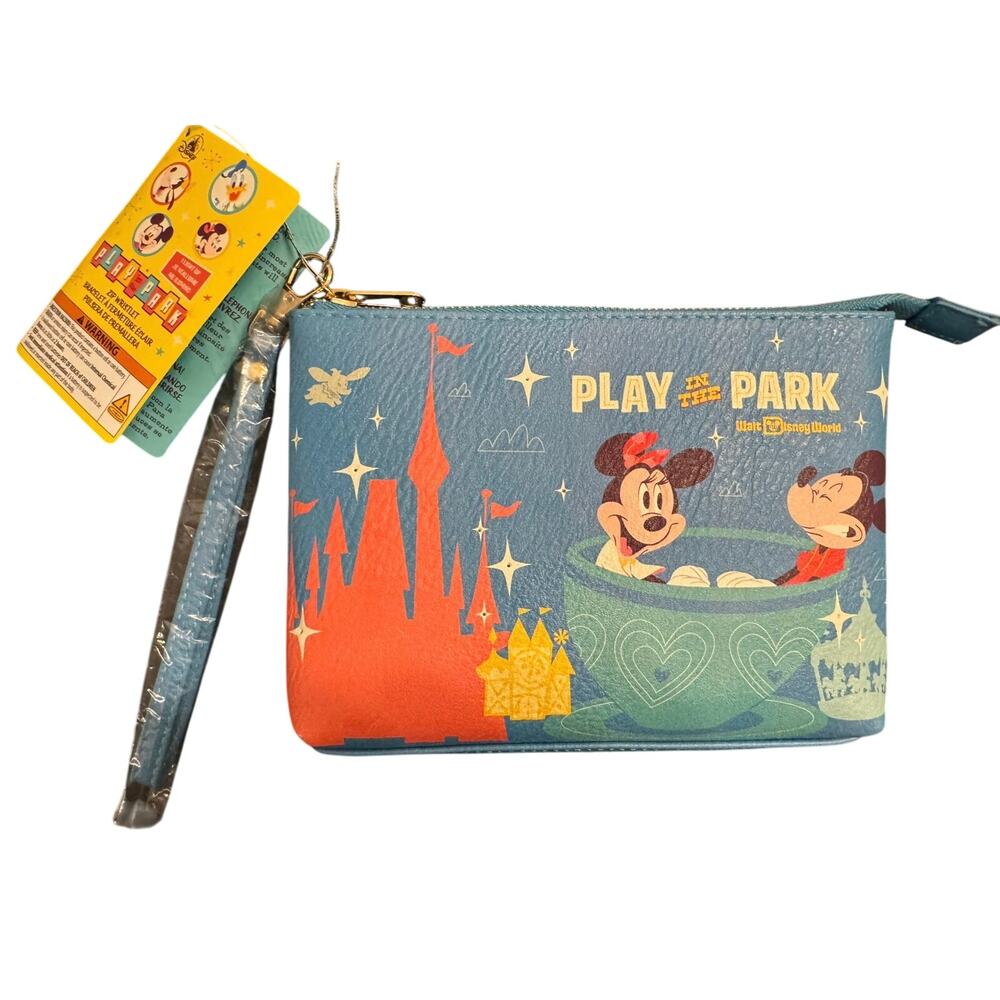 New 2024 Disney Parks Play In The Park Light Up Wristlet Wallet Mickey Minnie